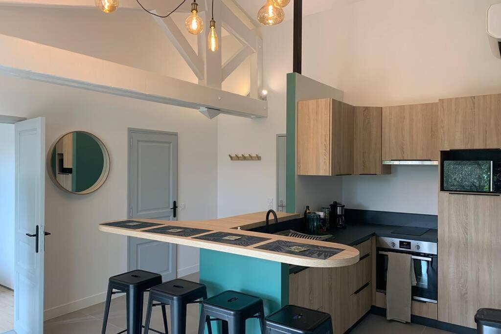 Charmant Appartement T2 Au Coeur Des Vignes Cogolin Εξωτερικό φωτογραφία