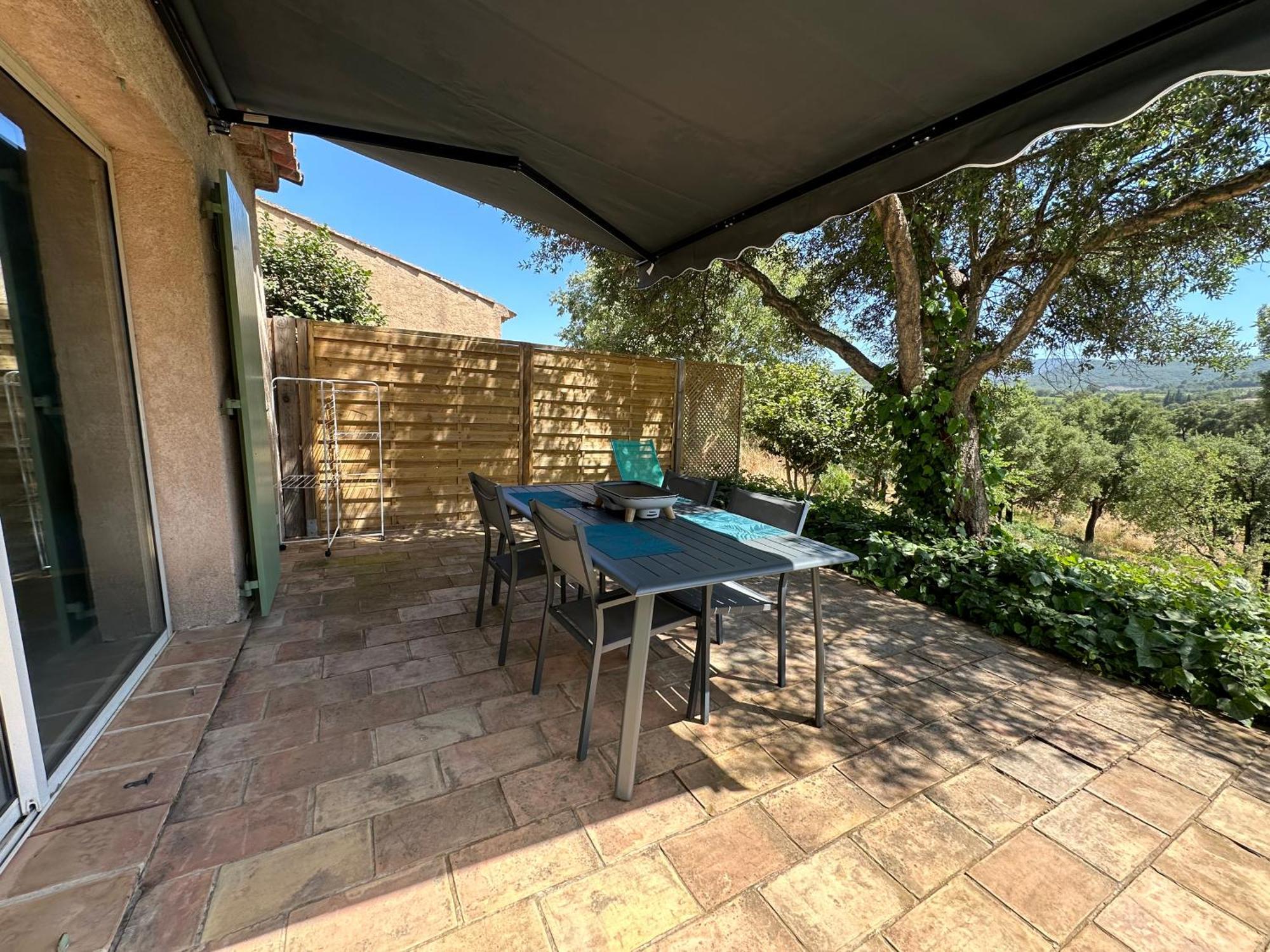 Charmant Appartement T2 Au Coeur Des Vignes Cogolin Εξωτερικό φωτογραφία